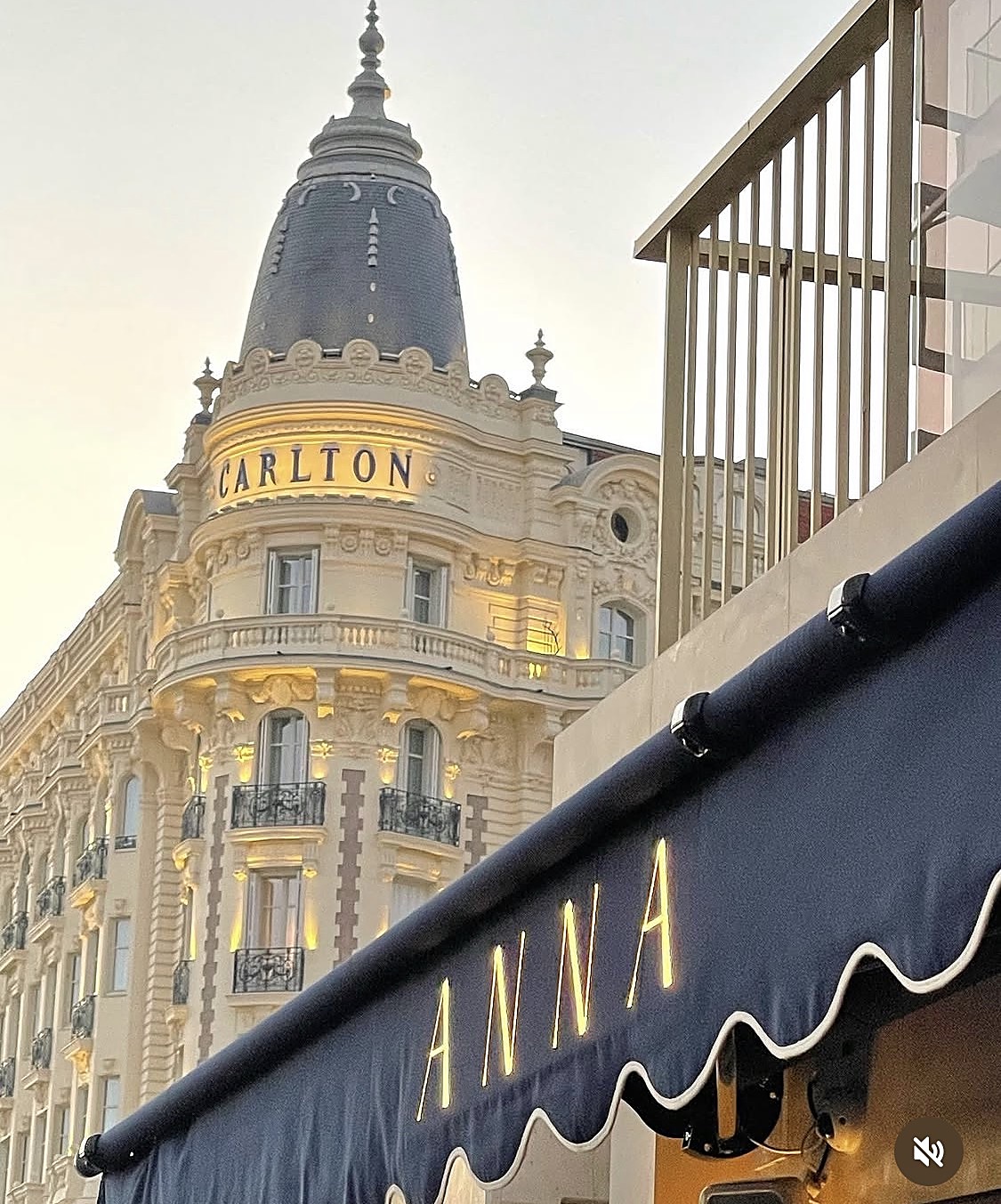 Aperitif and dinner where Cannes shows itself